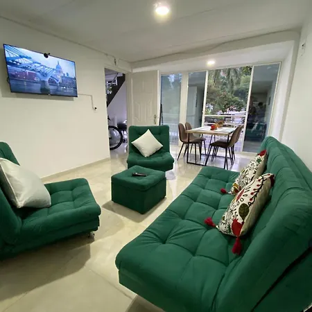 Amplio Y Moderno Apartamento